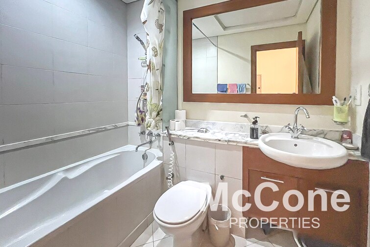 Golf Tower Apartment for Sale, The Views, Dubai