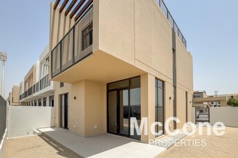  Townhouse for Sale, Dubai South, Dubai