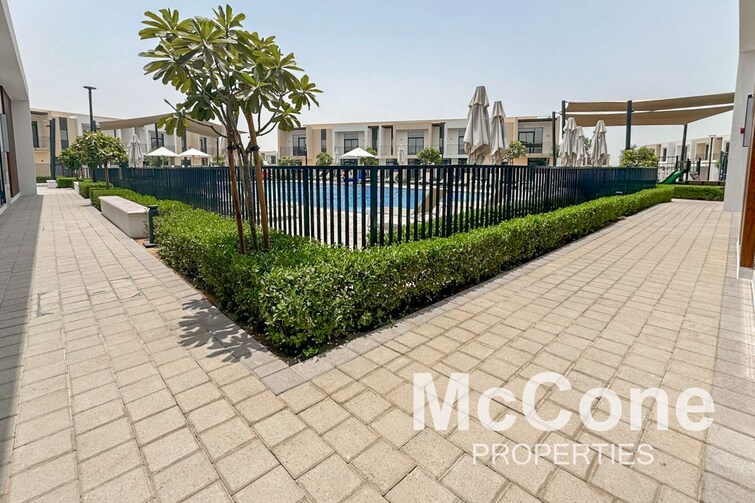  Townhouse for Sale, Dubai South, Dubai