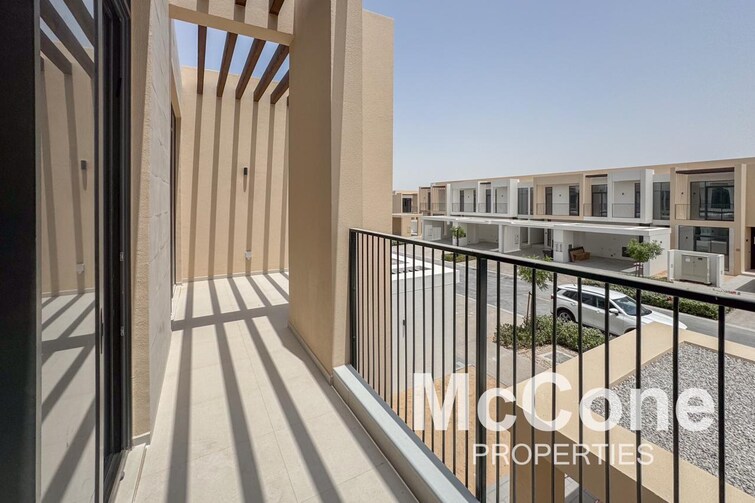  Townhouse for Sale, Dubai South, Dubai