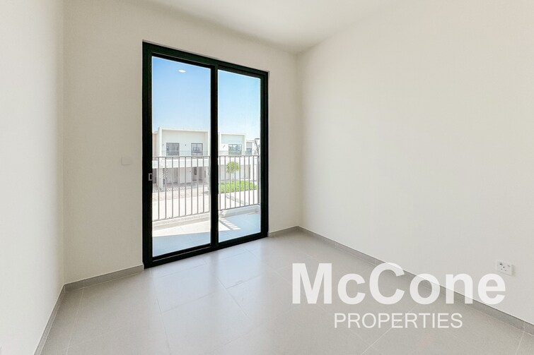  Townhouse for Sale, Dubai South, Dubai