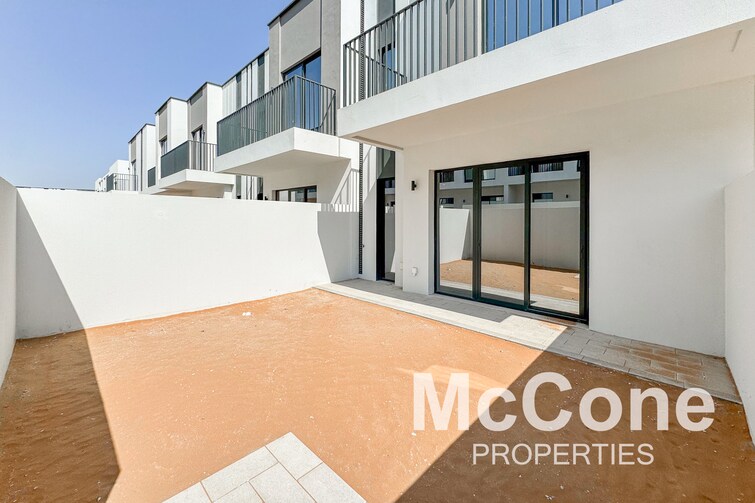  Townhouse for Sale, Dubai South, Dubai