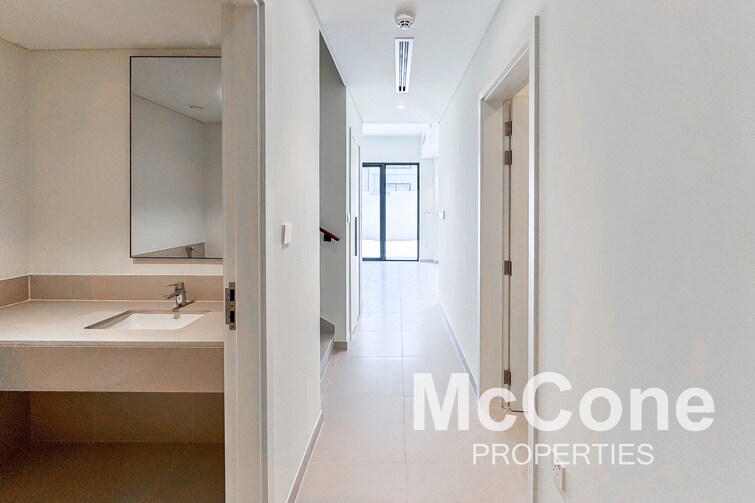  Townhouse for Sale, Dubai South, Dubai