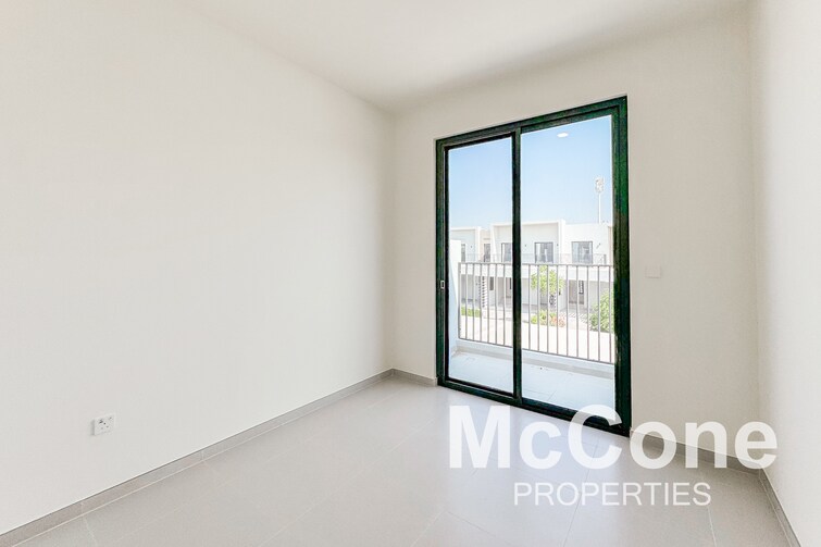  Townhouse for Sale, Dubai South, Dubai