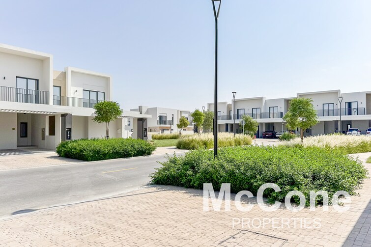  Townhouse for Sale, Dubai South, Dubai