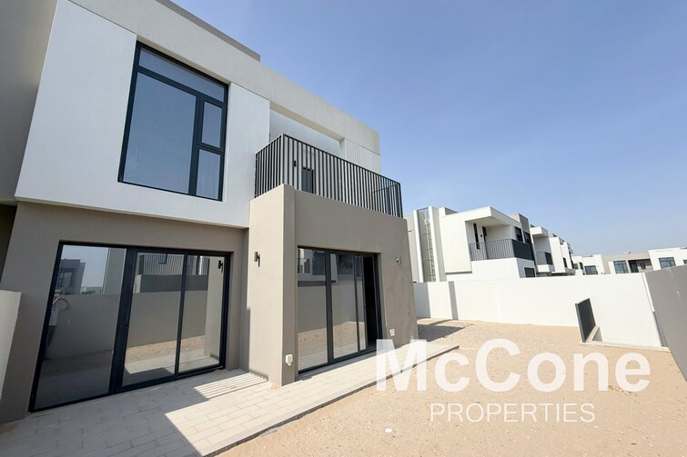  Villa for Sale, Dubai South, Dubai