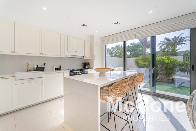 Sun Townhouse for Sale, Arabian Ranches 3, Dubai