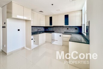 2 BR Apartment For Sale in Topaz Avenue