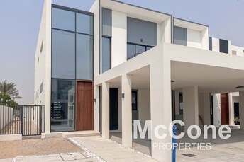 4 BR Townhouse For Sale in Eden