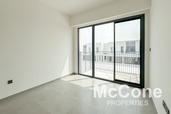 4 BR Townhouse For Sale in Eden