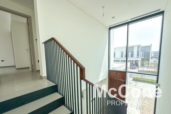 4 BR Townhouse For Sale in Eden