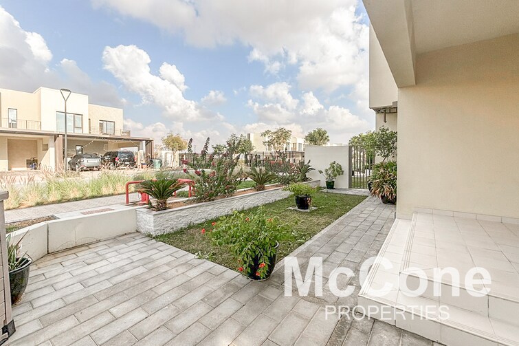  Townhouse for Sale, Dubai South, Dubai