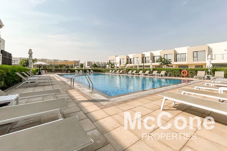  Townhouse for Sale, Dubai South, Dubai