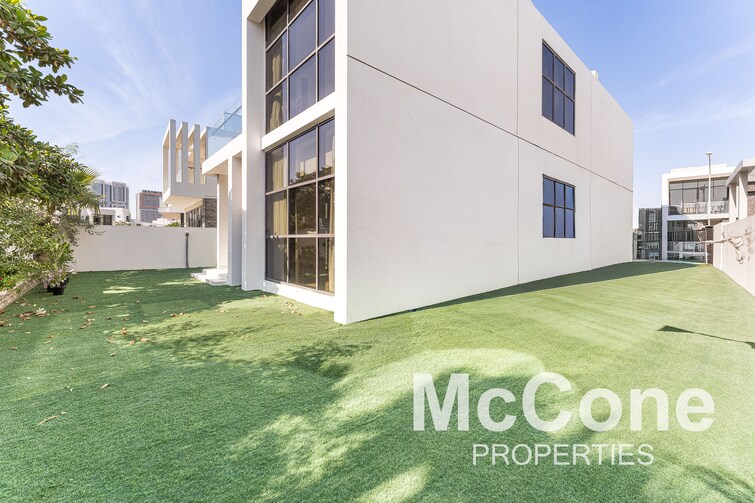  Villa for Sale, DAMAC Hills, Dubai