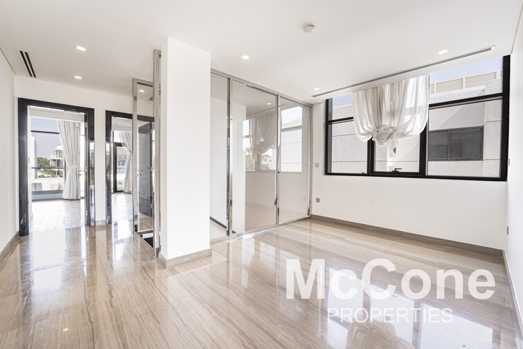  Villa for Sale, DAMAC Hills, Dubai