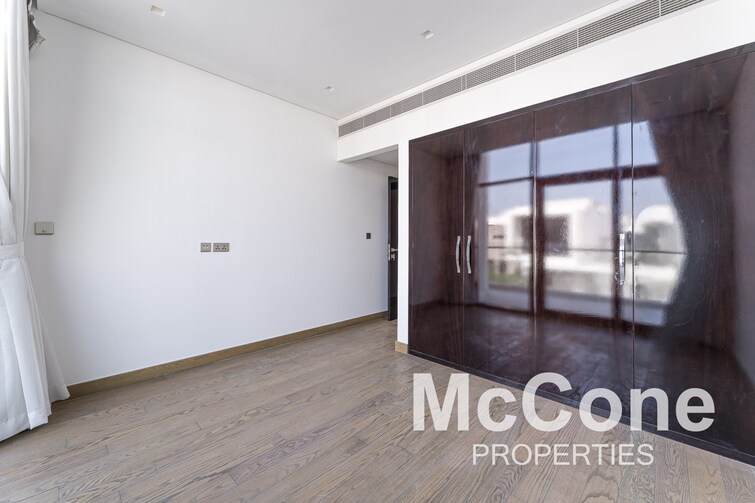  Villa for Sale, DAMAC Hills, Dubai