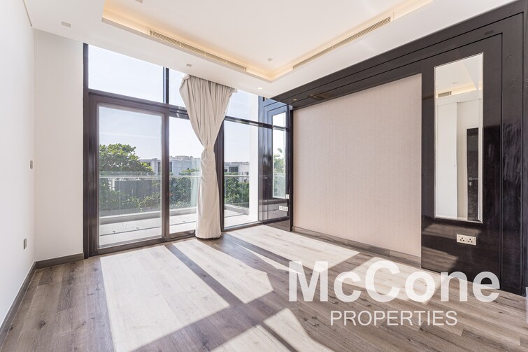  Villa for Sale, DAMAC Hills, Dubai