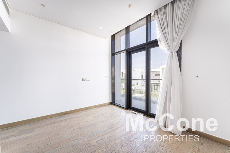  Villa for Sale, DAMAC Hills, Dubai