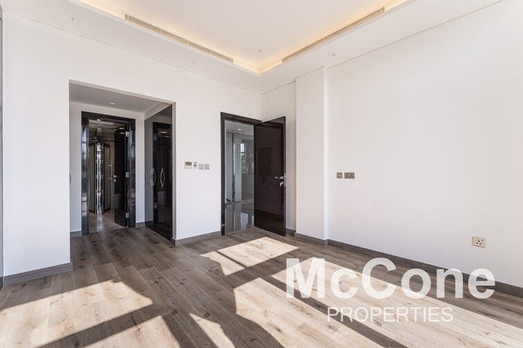  Villa for Sale, DAMAC Hills, Dubai