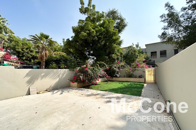  Villa for Sale, The Springs, Dubai