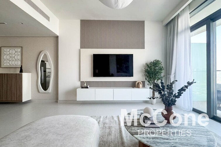  Apartment for Sale, Dubai Harbour, Dubai