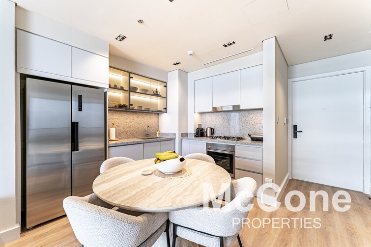 EMAAR Beachfront Apartment for Sale, Dubai Harbour, Dubai