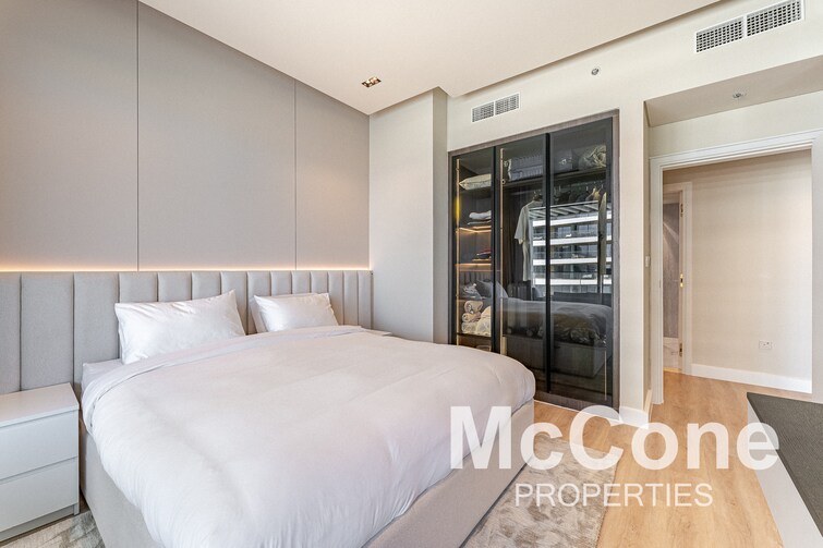 EMAAR Beachfront Apartment for Sale, Dubai Harbour, Dubai