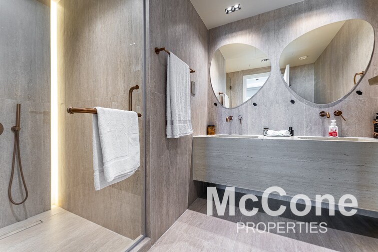 EMAAR Beachfront Apartment for Sale, Dubai Harbour, Dubai