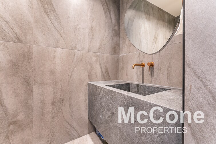 EMAAR Beachfront Apartment for Sale, Dubai Harbour, Dubai