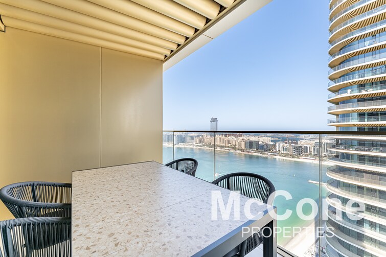 EMAAR Beachfront Apartment for Sale, Dubai Harbour, Dubai