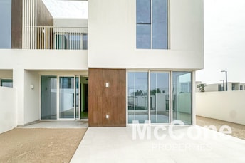 Townhouse For Sale in NARA Townhouses