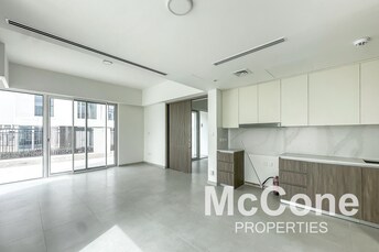 Townhouse For Sale in NARA Townhouses