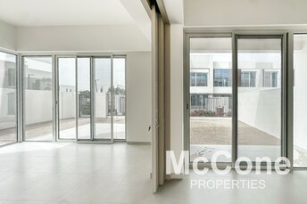 Townhouse For Sale in NARA Townhouses