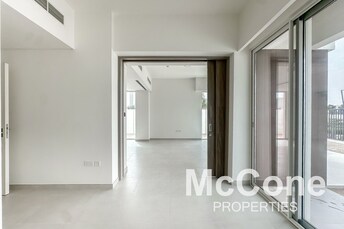 Townhouse For Sale in NARA Townhouses