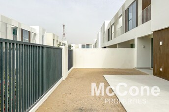 Townhouse For Sale in NARA Townhouses