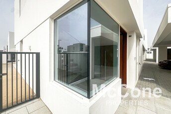 Townhouse For Sale in NARA Townhouses