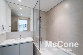 Apartment For Sale in Dubai Creek Harbour