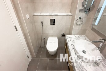 Apartment For Sale in Aykon City