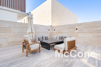 Villa For Sale in Dubai South