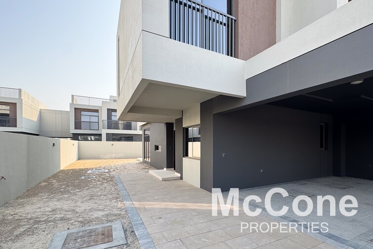  Villa for Sale, Dubai South, Dubai