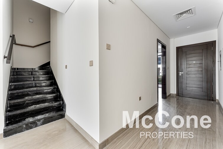  Villa for Sale, DAMAC Hills, Dubai