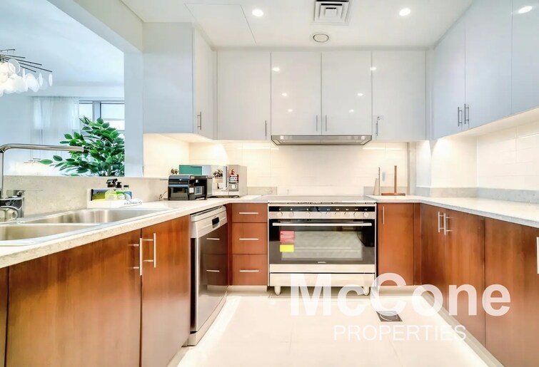 BLVD Crescent Towers Apartment for Sale, Downtown Dubai, Dubai