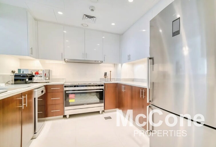 BLVD Crescent Towers Apartment for Sale, Downtown Dubai, Dubai