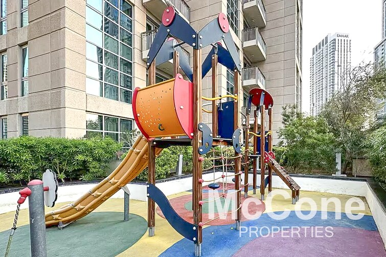 Standpoint Towers Apartment for Sale, Downtown Dubai, Dubai