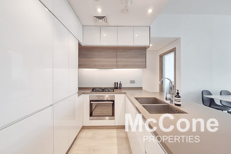 Studio One Tower Apartment for Sale, Dubai Marina, Dubai