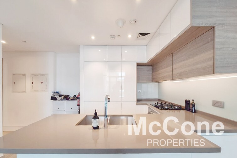 Studio One Tower Apartment for Sale, Dubai Marina, Dubai