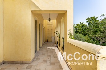 Townhouse For Sale in Dubailand