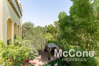 Townhouse For Sale in Dubailand