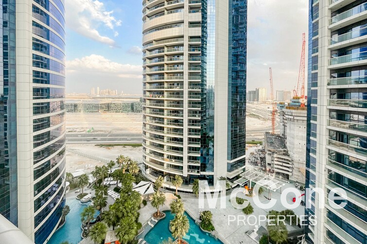 DAMAC Towers by Paramount Hotels and Resorts Apartment for Sale, Business Bay, Dubai
