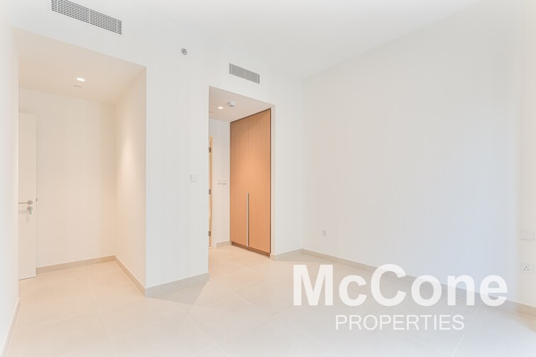  Apartment for Sale, Dubai Creek Harbour, Dubai